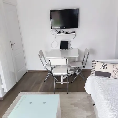 Holiday home Petit Nid Douillet Dans Un Cocon De Verdure