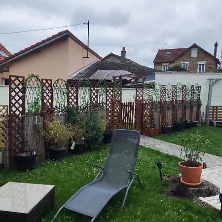 Dom wakacyjny Petit Nid Douillet Dans Un Cocon De Verdure *